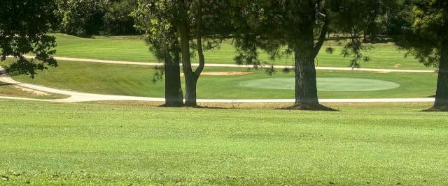 Atherton Golf Club is celebrating its tee-rific new concrete cart paths